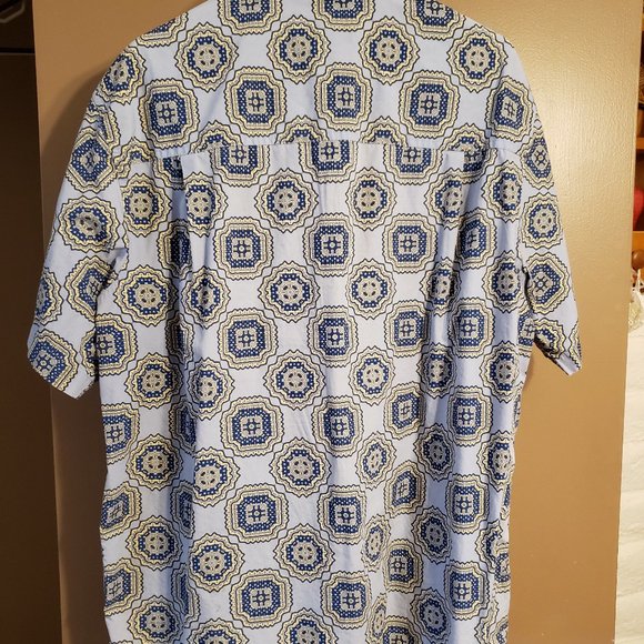 Designer "CHAPS" by Ralph Lauren button down shirt - Picture 2 of 4